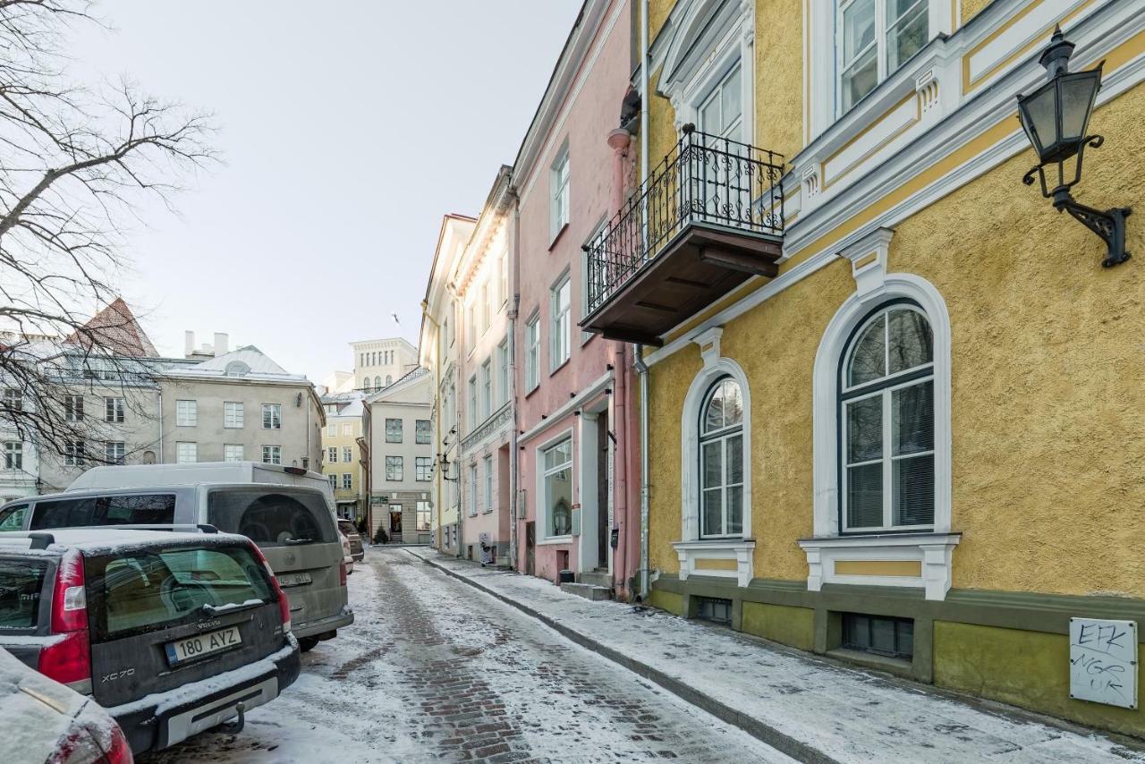 Niguliste 6 Old Town Penthouse Apartment Tallinn Bagian luar foto