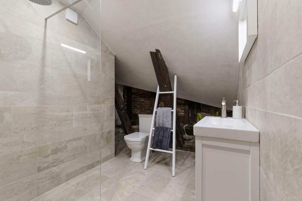 Niguliste 6 Old Town Penthouse Apartment Tallinn Bagian luar foto