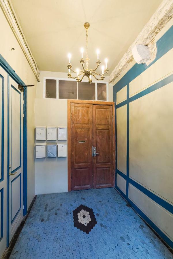 Niguliste 6 Old Town Penthouse Apartment Tallinn Bagian luar foto